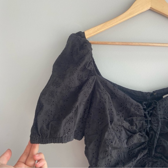 Do + Be Black Eyelet Lace Cropped Top - Picture 4 of 9